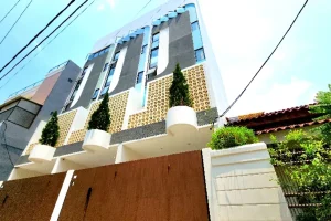 kostan dijual dengan 10 kamar tidur di Grogol, Jakarta